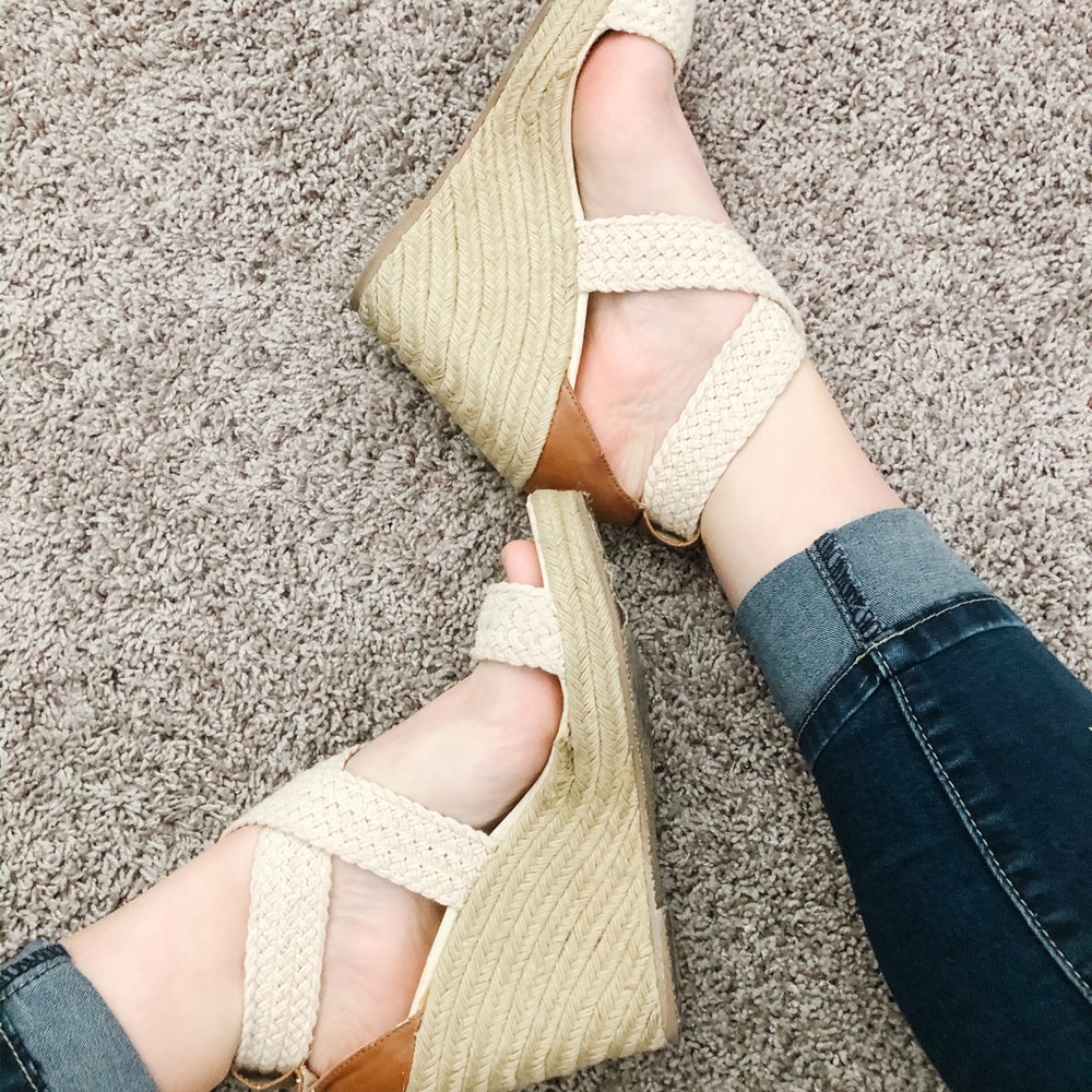 Shoes - Picture 3 of 3